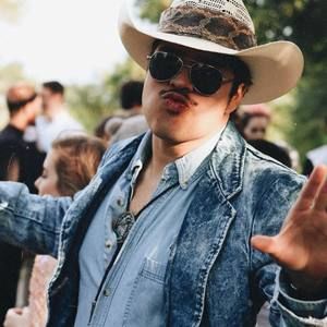 Meet your Posher, Milo